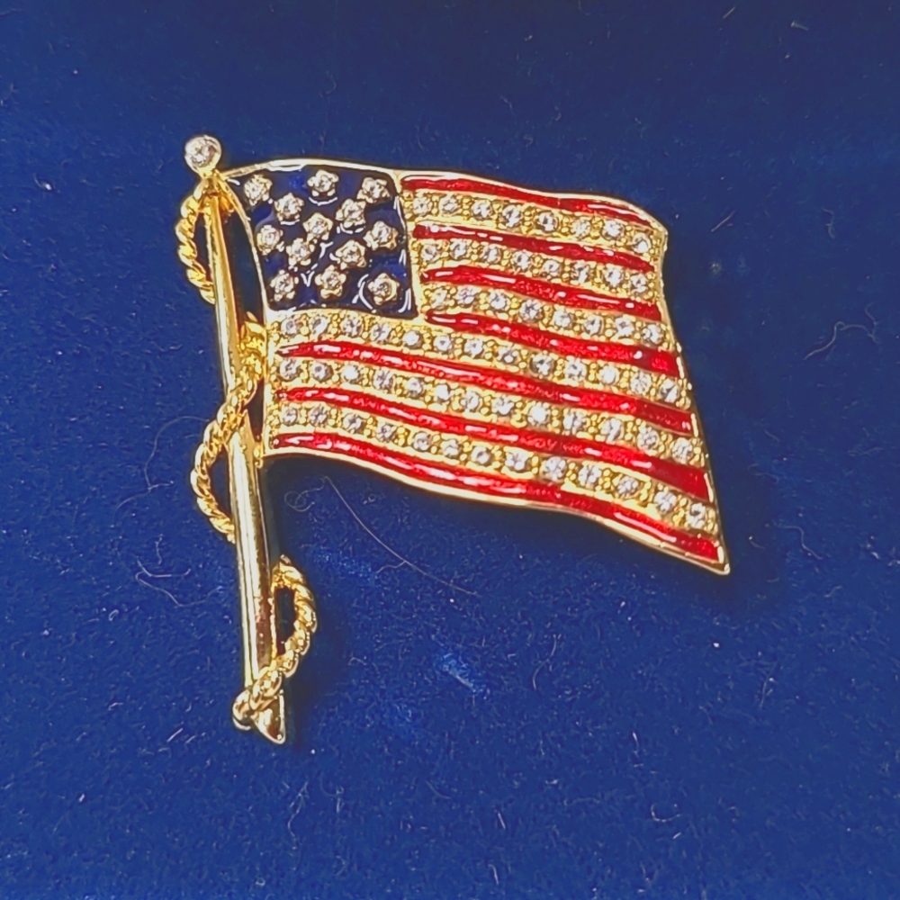 Camrose & Kross, JBK USA Flag Brooch